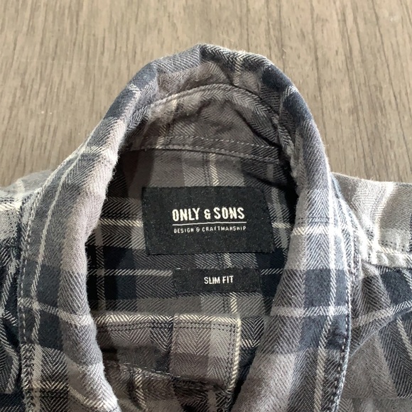 Only & Sons casual button down black and Grey shirt - Picture 2 of 3